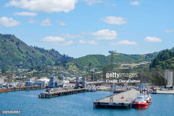 picton harbor, the view of wellington - picton (interislander cook strait ferry),  wellington, new zealand. - ferry terminal stock pictures, royalty-free photos & images
