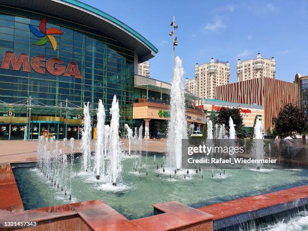 mega center almaty - city life in almaty stockfoto's en -beelden