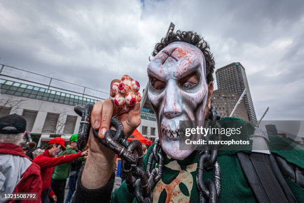 蒙特利爾殭屍漫步2014年10月。 - zombie walk 個照片及圖片檔