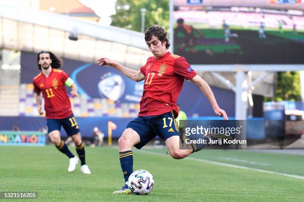 Bryan Gil of Spain strikes the ball during the 2021 UEFA European Under-21 Championship Semi-finals match between Spain and Portugal at Stadion...