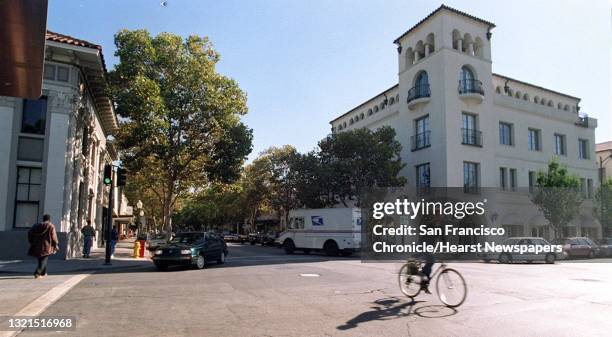 Ramona on University streets looking East. Liz Hafalia
