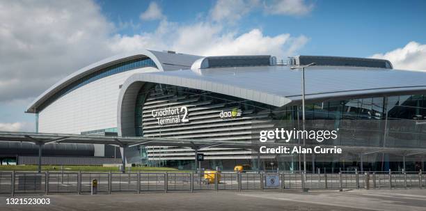 exterior sign at terminal 2 at dublin airport - dublin airport stock pictures, royalty-free photos & images