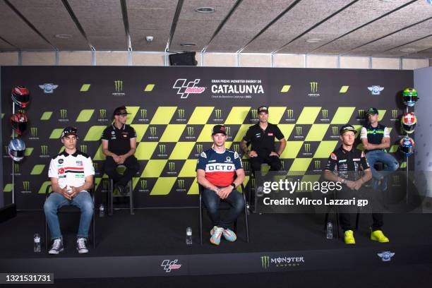 Mattia Casadei of Italy and Ongetta Sic58 SquadraCorse , Jordi Torres of Spain and Pons Racing 40 , Alessandro Zaccone of Italy and Octo Pramac MotoE...