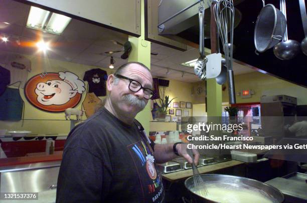 Memphis Minnie's at 576 Haight St. Owner/cook Bob Kantor making banana pudding. PHOTO BY LIZ HAFALIA/ CHRONICLE