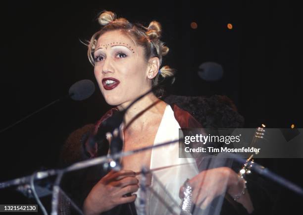 Gwen Stefani of No Doubt accepts an award at the Bay Area Music Awards at Bill Graham Civic Auditorium on March 7, 1998 in San Francisco, California.