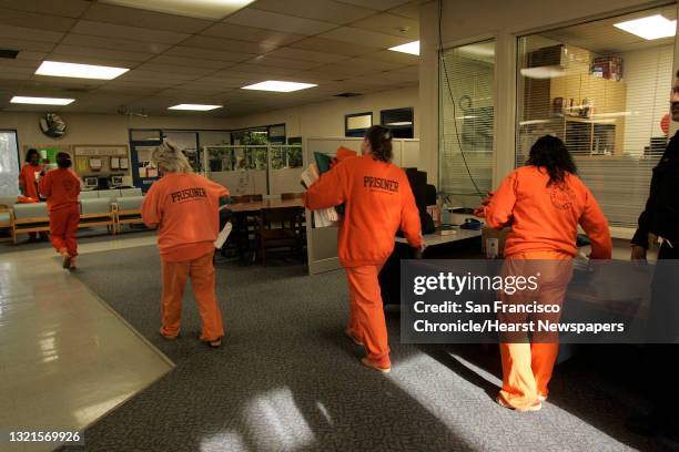 Female Inmates Photos and Premium High Res Pictures - Getty Images