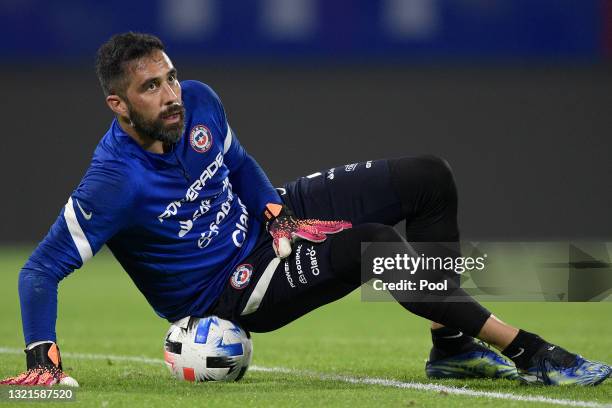 Claudio Bravo of Chile warms up before a match between Argentina and Chile as part of South American Qualifiers for Qatar 2022 at Estadio Unico Madre...