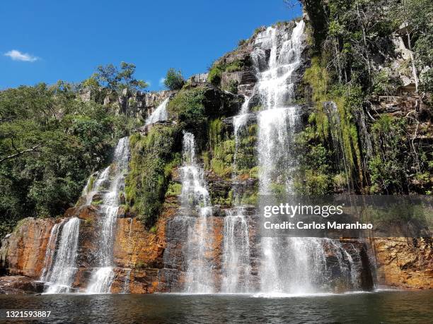 cachoeira em degraus - chapada dos veadeiros stock-fotos und bilder