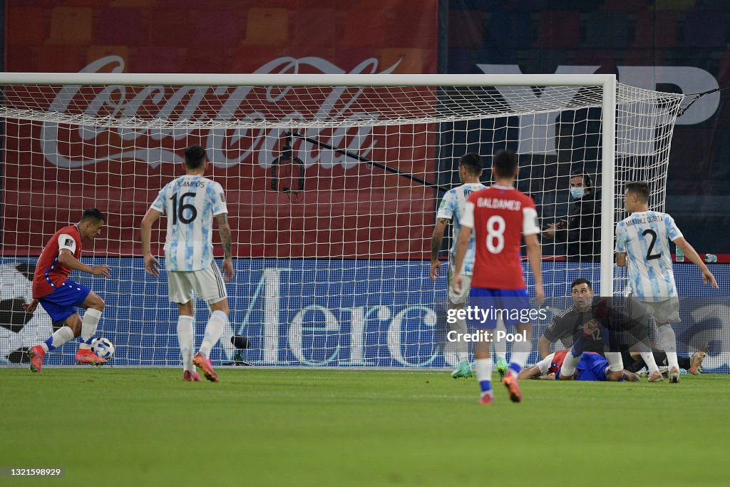 Argentina v Chile - FIFA World Cup 2022 Qatar Qualifier