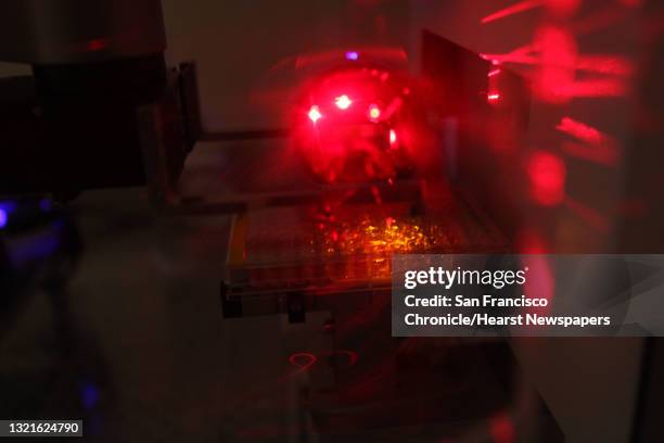 Bar Code Microscope Plate Reader Photos and Premium High Res Pictures - Getty Images