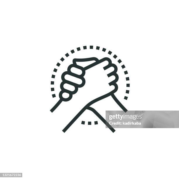 ilustraciones, imágenes clip art, dibujos animados e iconos de stock de trabajo en equipo, apretón de manos, icono de línea de asociación - handshake icon