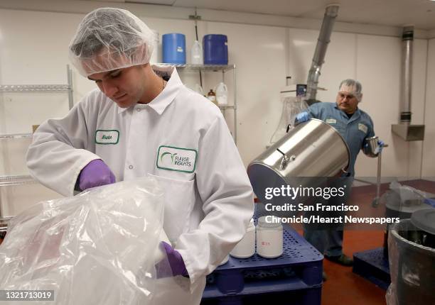 Lab Scale Compounder Compounder Photos and Premium High Res Pictures - Getty Images