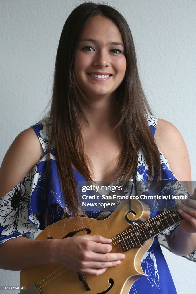 AJ Lee 19 Year Old Singer Mandolinist Fiddler And Guitarist From aj-lee-19-year-old-singer-mandolinist-fiddler-and-guitarist-from