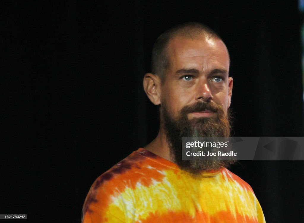 Bitcoin Conference Draws Cryptocurrency Fans To Miami