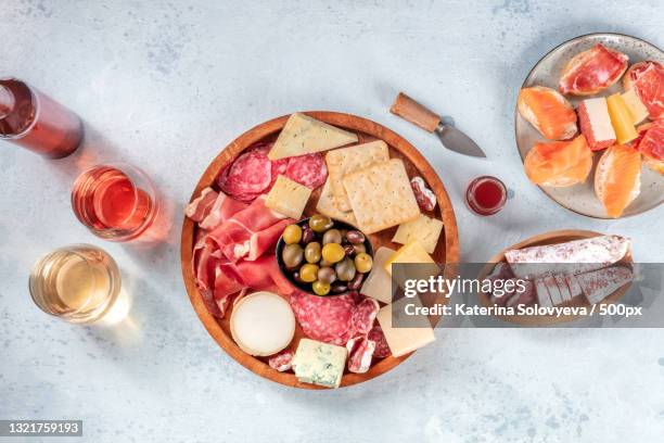 directly above shot of food on table - bar overhead foto e immagini stock