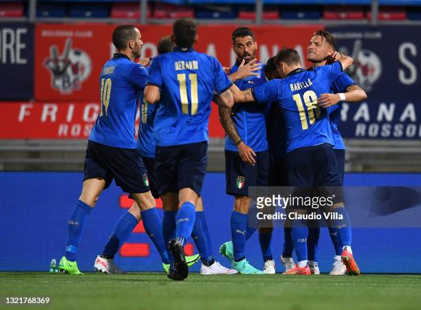 Ciro Immobile of Italy celebrates with team-mates after scoring the goal during the international friendly match between Italy and Czech Republic at...