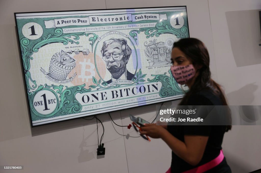 Bitcoin Conference Draws Cryptocurrency Fans To Miami