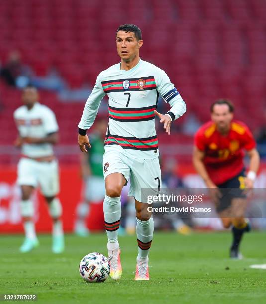 Dominic Rinaldo Ball Cristiano Ronaldo Ball Photos and Premium High Res Pictures - Getty Images