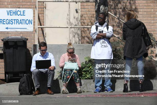 Dmv Queue Waiting In Line At Dmv Photos and Premium High Res Pictures - Getty Images