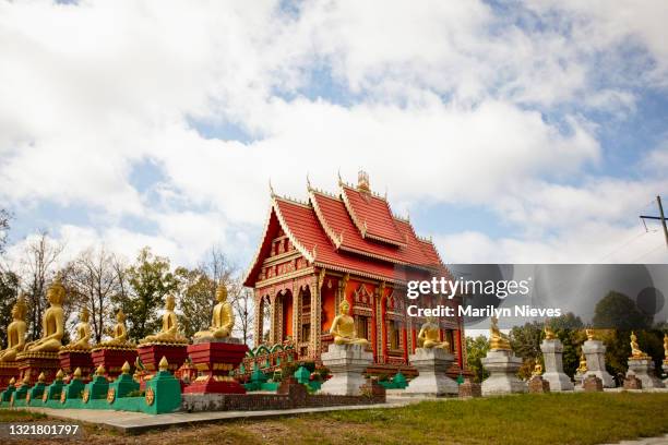 wat lao buddha phothisaram buddhist temple - laotiaanse cultuur stockfoto's en -beelden