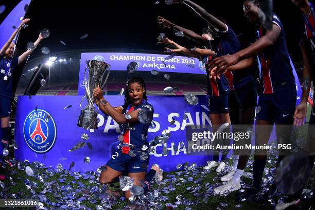 Ashley Lawrence of Paris Saint-Germain reacts with the trophy after winning the D1 Arkema championship after the D1 Arkema match between Paris SG and...