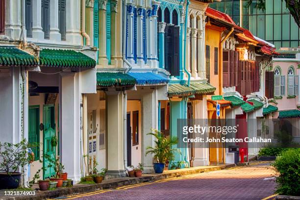singapore, shophouses in emerald hill - peranakan culture stock pictures, royalty-free photos & images