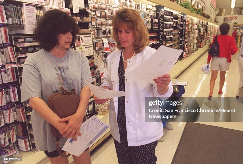 HEALTH TEST3/C/17APR97/BU/MACOR " FORE," (foundation for osteoporosis research an deducation) is a non-profit resourse center dedicated to preventing osterporosis provides bone density testing at Long's Drugs stores throughout the Bay Area. Michel