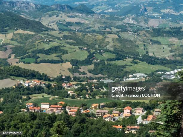 Paysage depuis le chateau de Saint-Marin, 17 aout 2016.