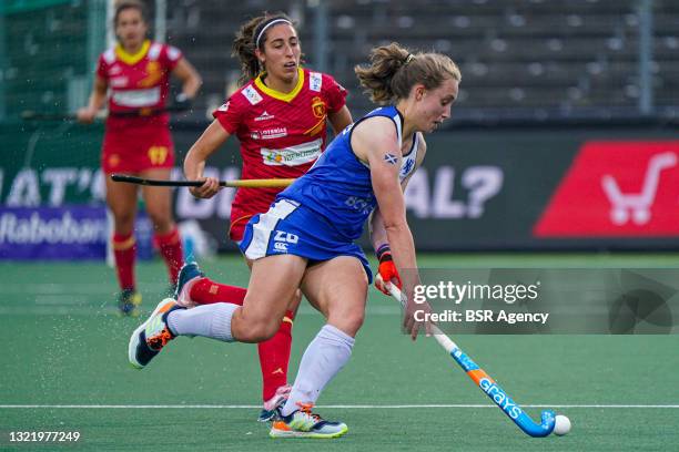 Maria Lopez of Spain, Kate Holmes of Scotland during the Euro Hockey Championships match between Spain and Scotland at Wagener Stadion on June 5,...