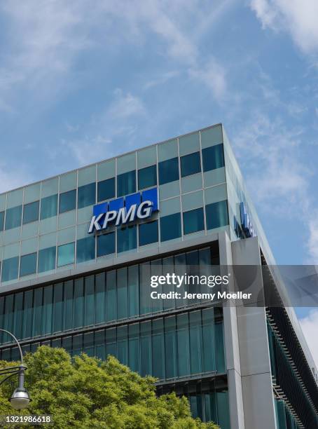 Kpmg Rmm Kpmg Centre Photos and Premium High Res Pictures - Getty Images