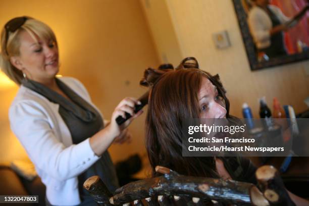 Carrie Shell Shell 43 Wedding Guest Hair Stock Photos, High-Res Pictures, and Images ...