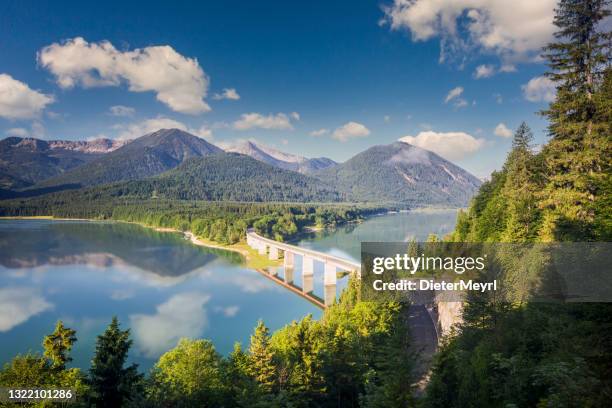 lake sylvester, isar - sylvensteinspeicher in springtime - bavaria summer stock pictures, royalty-free photos & images