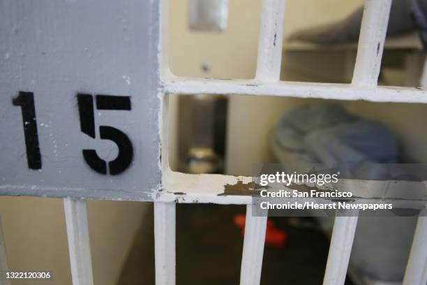 Inside Inmate Bunk Prison Bunk Photos and Premium High Res Pictures - Getty Images