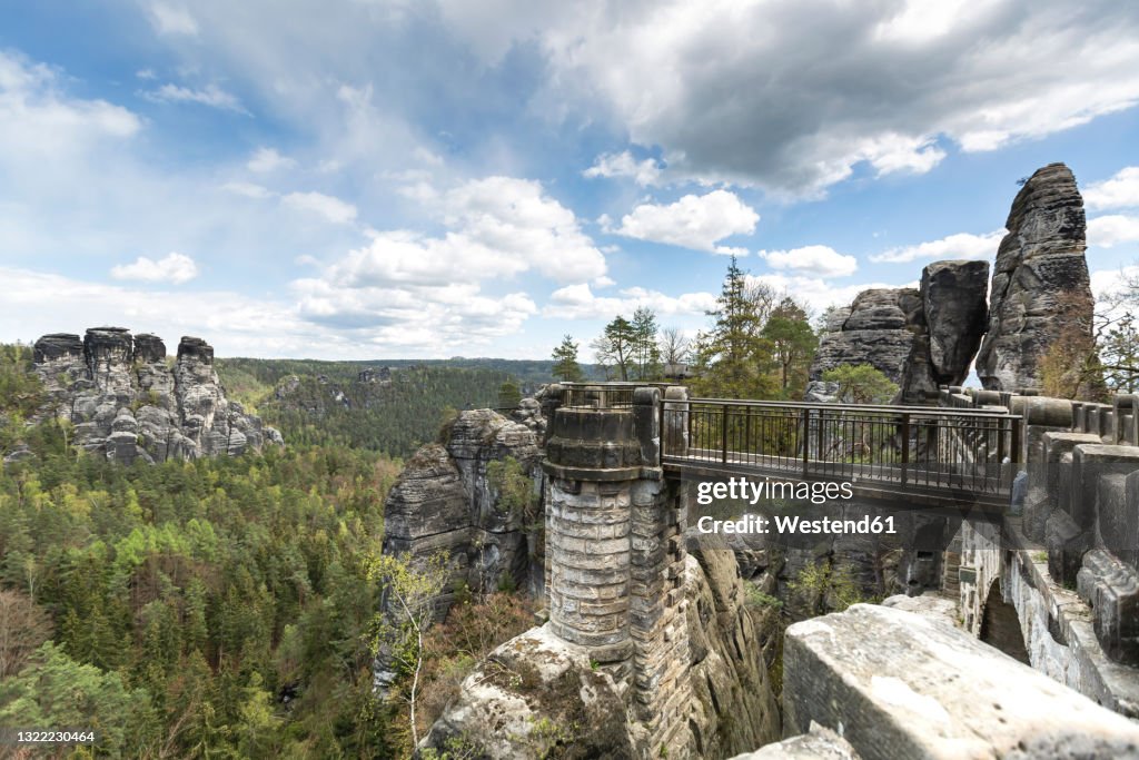 Germany, Saxony, Bestei bridge in Elbe Sandstone Mountains