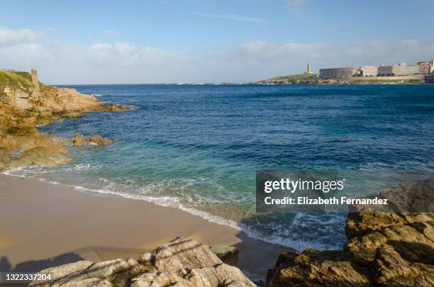 cala de san roque beach - la coruña stockfoto's en -beelden