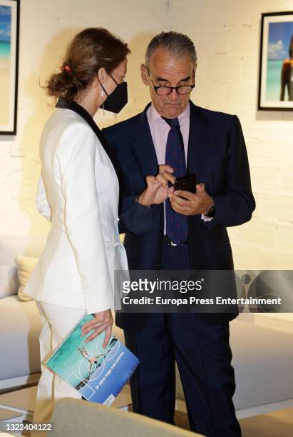 Mario Conde and his girlfriend, Adriana Torres Silva, during the opening of Jean-Daniel Lorieaux's photo exhibition on the occasion of Oceans Day,...
