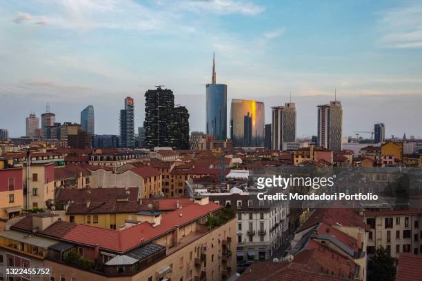 Skyline of the city of Milan, the city with the most frequent vinyl sales in Italy. Milan , May 18th, 2020