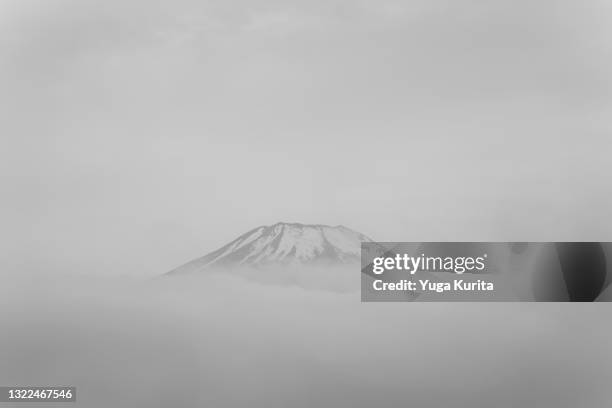 mt. fuji in black and white - ink wash painting stock pictures, royalty-free photos & images