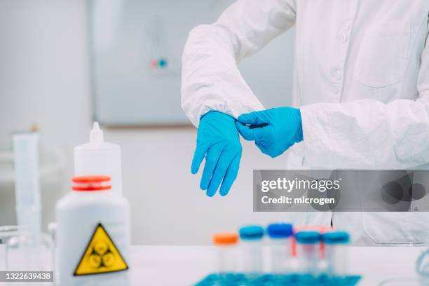 Lab Sheild Lab Face Shield Photos and Premium High Res Pictures - Getty Images