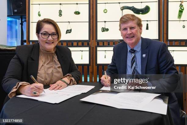 Te Rūnanga o Ngāi Tahu Kaiwhakahaere Lisa Tumahai and NZOC President Mike Stanley sign a Memorandum of Understanding during the New Zealand Olympic...