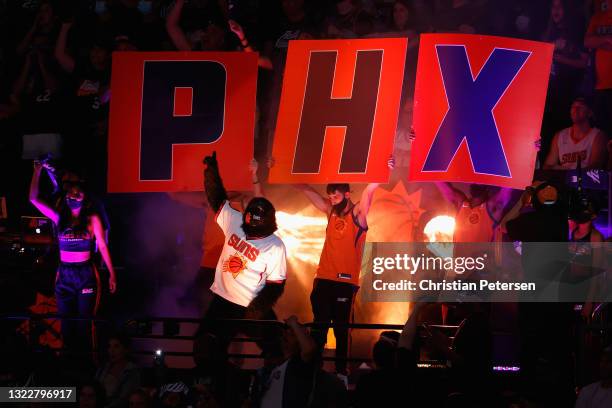 Gsi Phoenix Suns Mascot Photos and Premium High Res Pictures - Getty Images