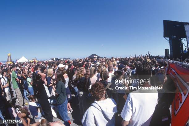Atmosphere during the "Vans Warped Tour" at Pier 30/32 on July 5, 1998 in Mountain View, California.