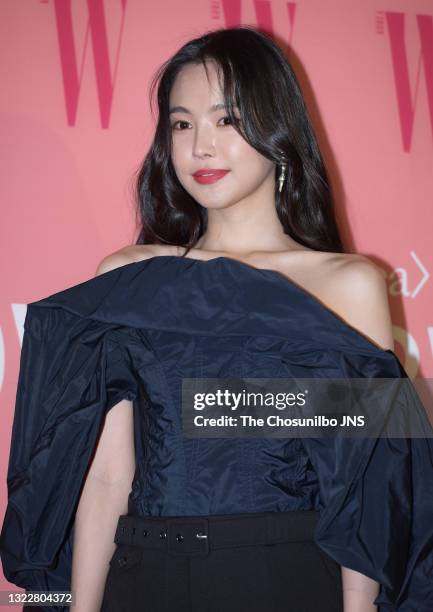 Son Na-Eun of Apink attends a photo call of W Korea's 14th 'Love Your W' Event at Four Seasons Hotel on October 25, 2019 in Seoul, South Korea.