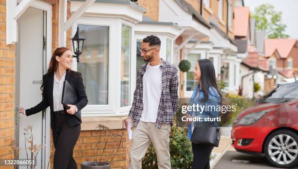 house viewing - real estate showing stock pictures, royalty-free photos & images