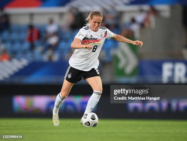 Sydney Lohmann of Germany controls the ball during the Women's International Friendly match between France and Germany at La Meinau Stadium on June...