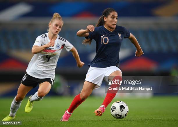 Amel Majri of France controls the ball during the Women's International Friendly match between France and Germany at La Meinau Stadium on June 10,...