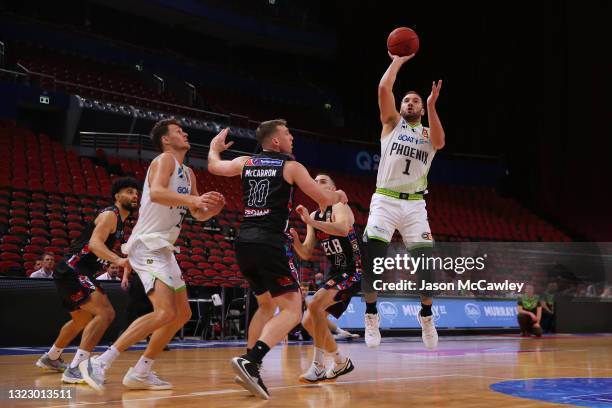 Adam Gibson of the Phoenix shoots during game one of the NBL Semi-Final Series between Melbourne United and the South East Melbourne Phoenix at Qudos...