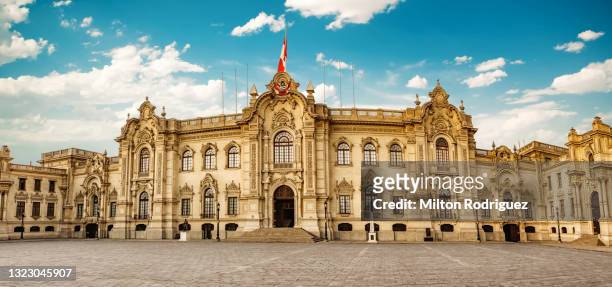 palacio de gobierno del peru - peru stock pictures, royalty-free photos & images
