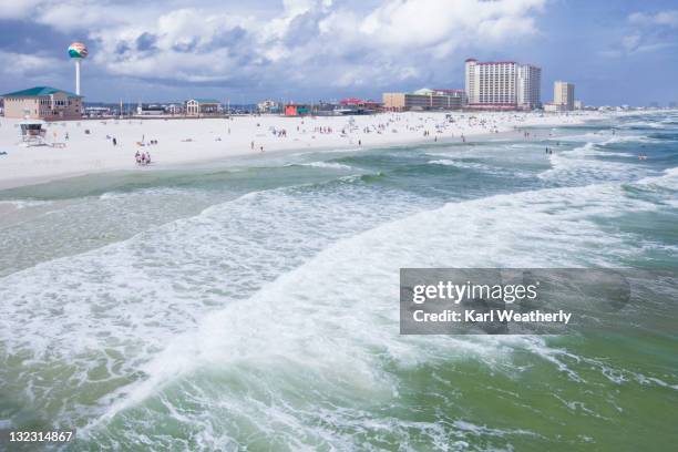 view of pensacola beach - pensacola beach fotografías e imágenes de stock