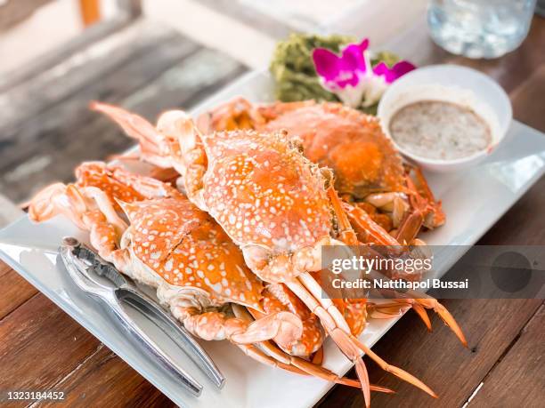 crab party, seafood at huahin, thailand - hua hin stock pictures, royalty-free photos & images